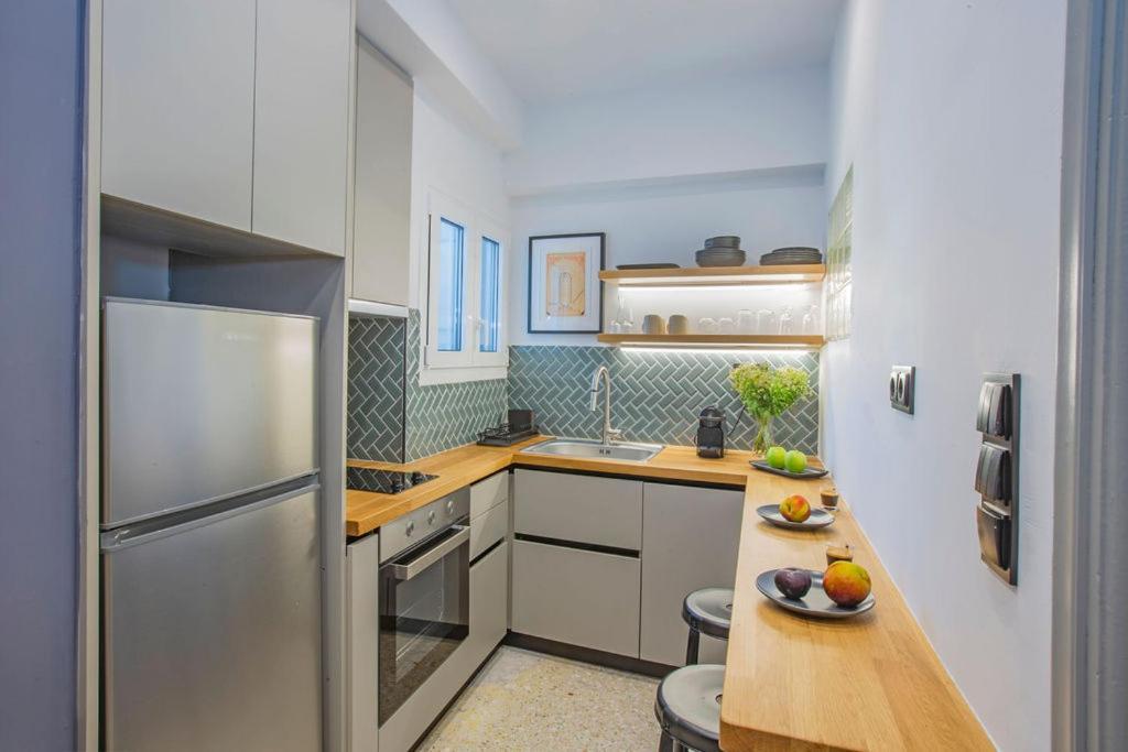 אתונה Petra & Phos Acropolis Luxury Apartments מראה חיצוני תמונה